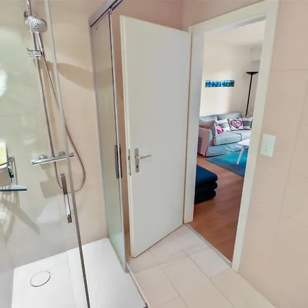 Chaleureux Et Paisible *